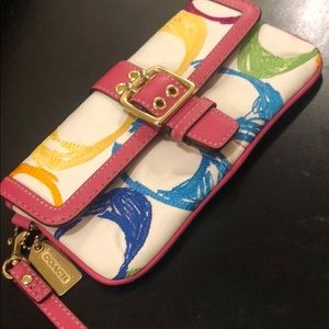 vintage coach wristlet